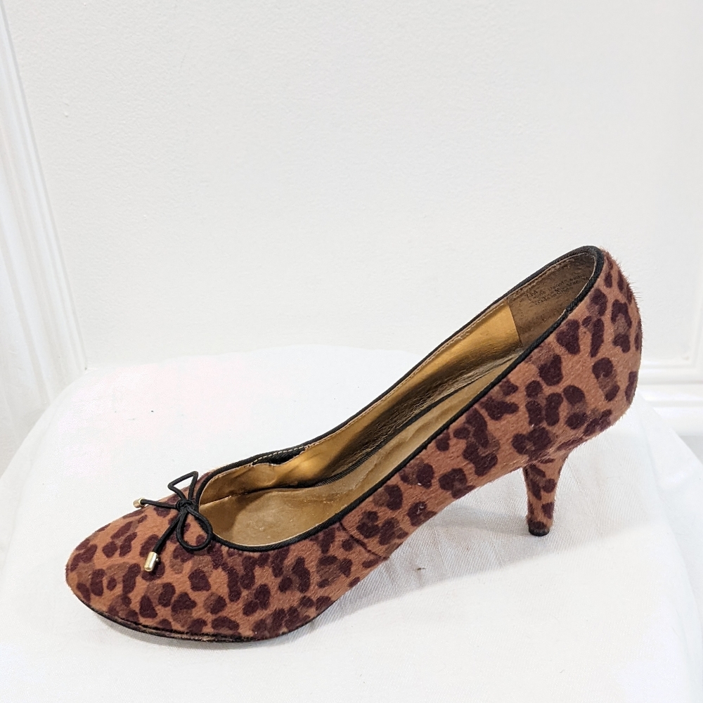 Leopard print heels by Loft - Picture 4 of 14